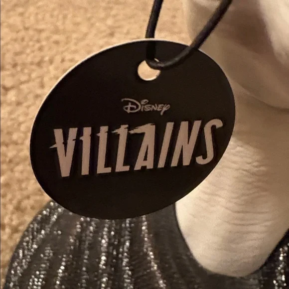 Bath and Body Works Disney Villains Maleficent Candle Holder - Green Skull - Picture 8 of 9